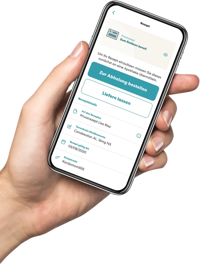 Ein Smartphone in der Hand zeigt ein Rezept. Symbolisiert digitale Rezeptabwicklung bei TeleClinic.