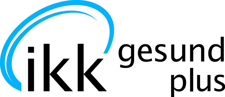 Logo der Krankenkasse bzw. Krankenversicherung IKK gesund plus mit schwarzen Schriftzug und blauen Kreis als Logo.
