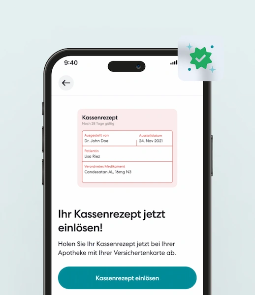 Smartphone zeigt die TeleClinic App mit einem abstrakten Kassenrezept mit Angaben zu Arzt, Patient und Medikament, Button zum Einlösen des Rezepts.